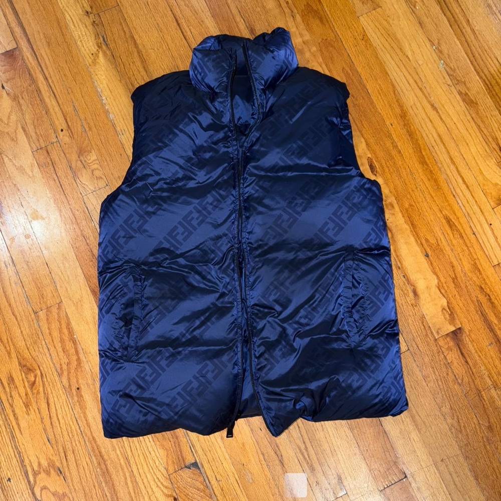 Fendi Reversible Logo-print Padded Gilet In Blue